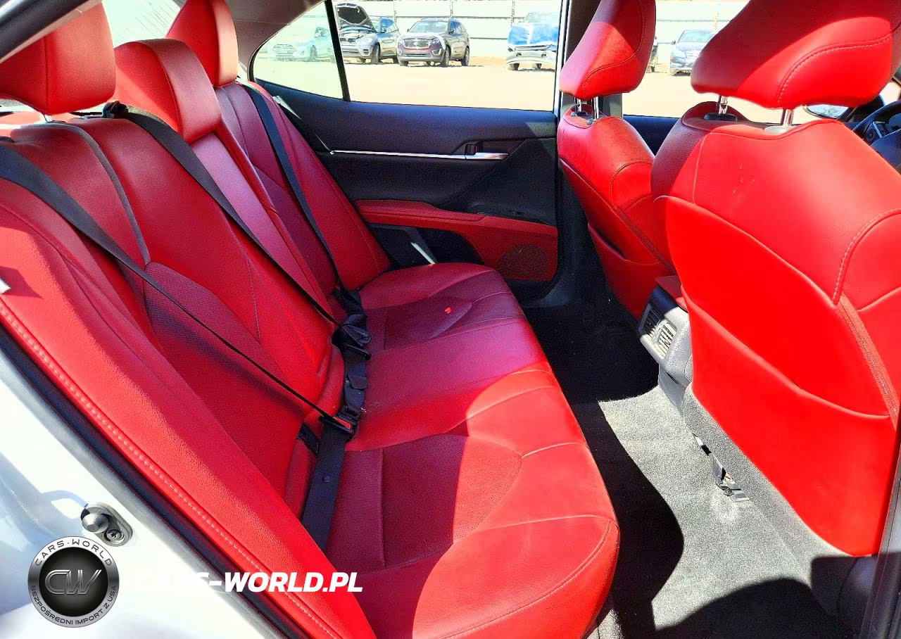2020 Toyota Camry Xse VIN:4T1K61AK3LU393109 - 10