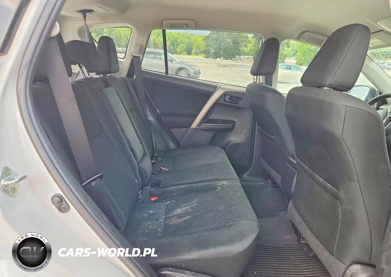 2018 Toyota Rav4 Le VIN:2T3BFREV0JW748941 - 11