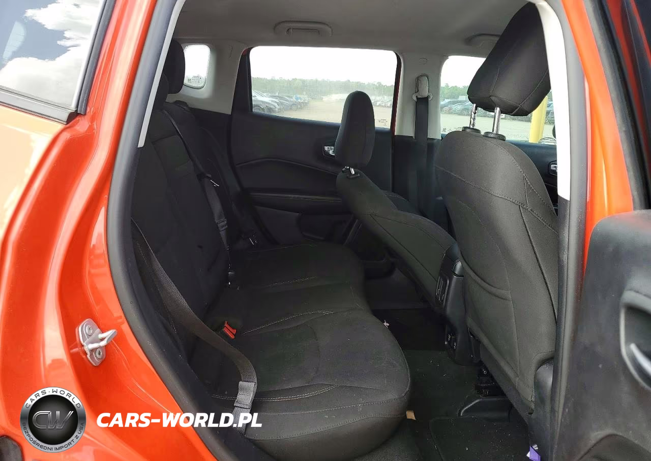 2018 Jeep Compass Sport VIN:3C4NJCAB4JT272205 - 11