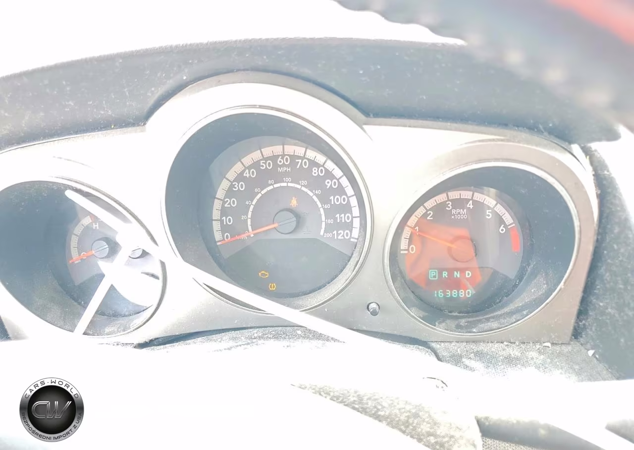 2010 Dodge Avenger R-T VIN:1B3CC5FB4AN129083 - 9