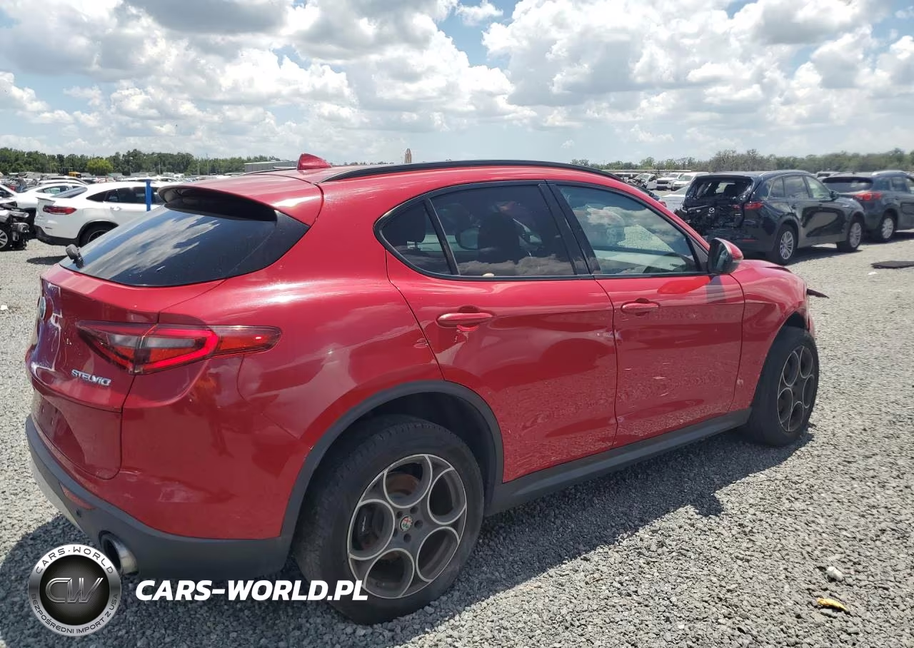2018 Alfa Romeo Stelvio Sport VIN:ZASFAKPN1J7B68394 - 3