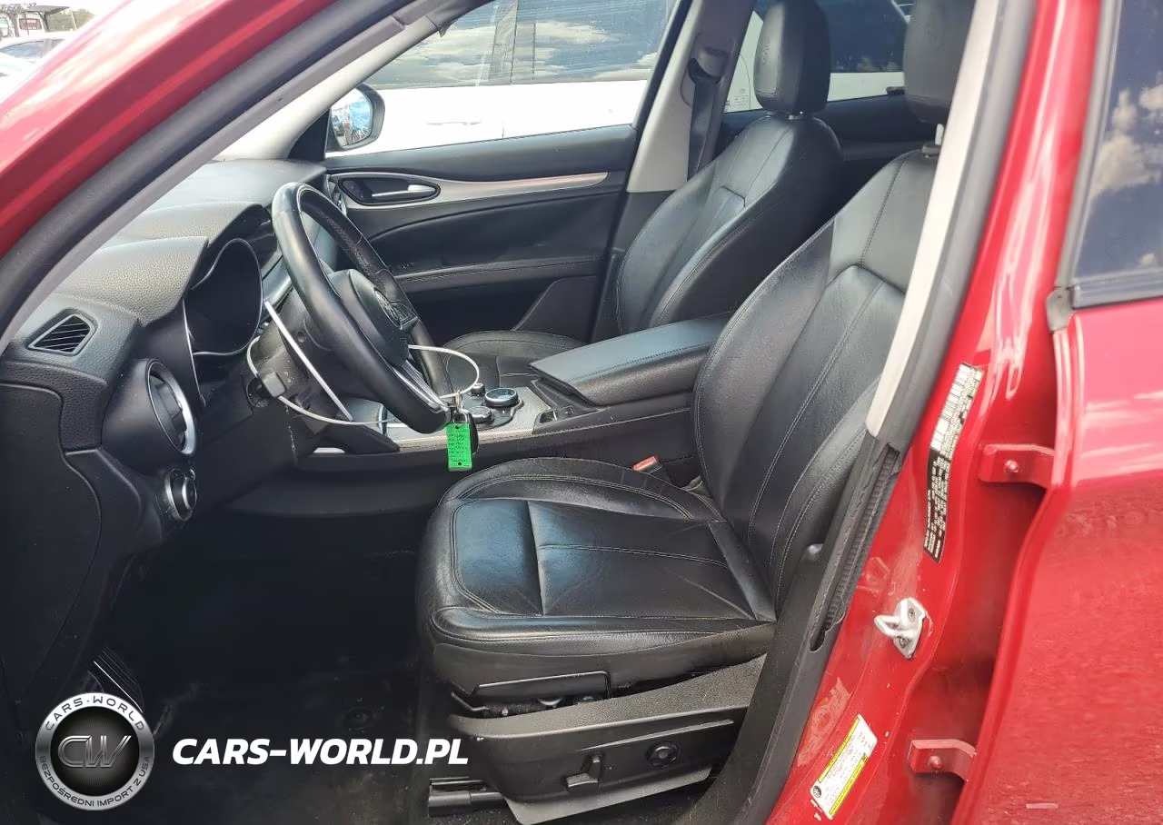 2018 Alfa Romeo Stelvio Sport VIN:ZASFAKPN1J7B68394 - 7