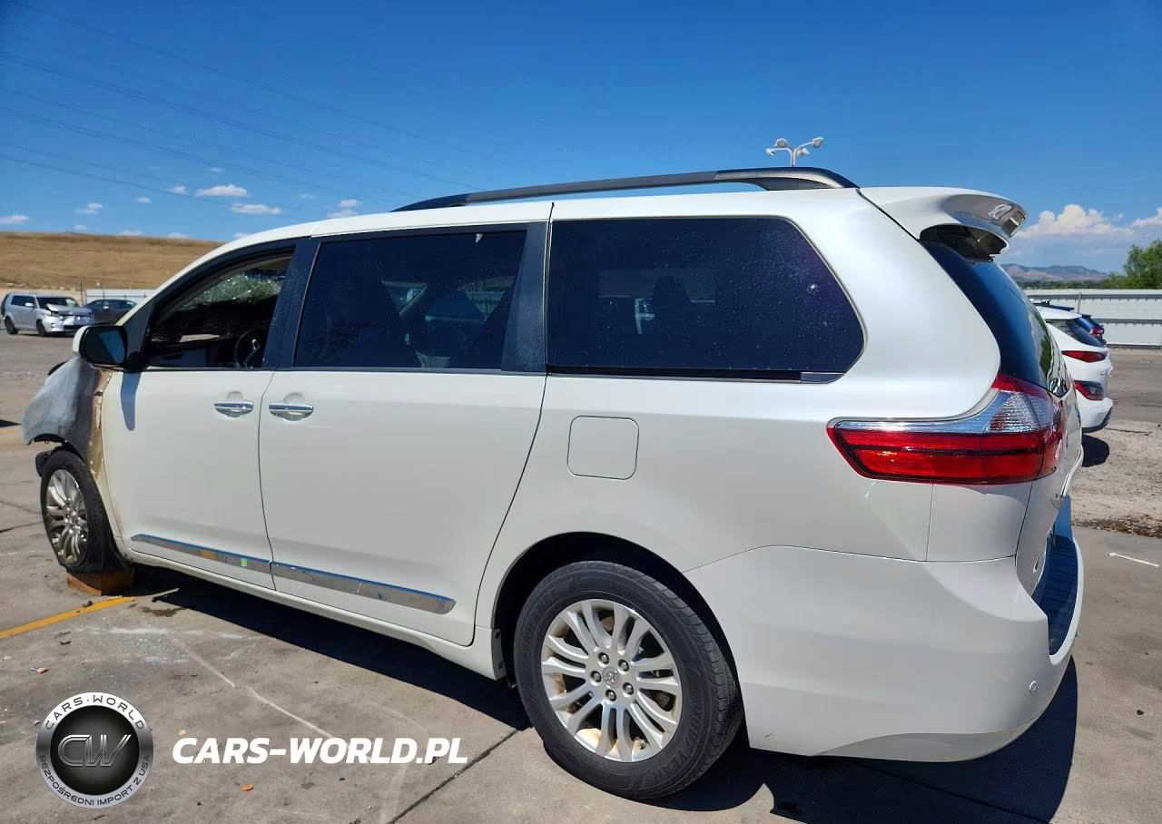 2016 Toyota Sienna Xle 8-Passenger VIN:5TDYK3DC8GS747565 - 2