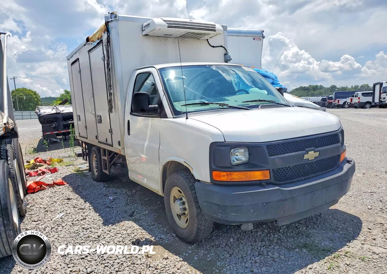 2017 Chevrolet Express G3500 VIN:1GB0GRFF0H1336334 - 4