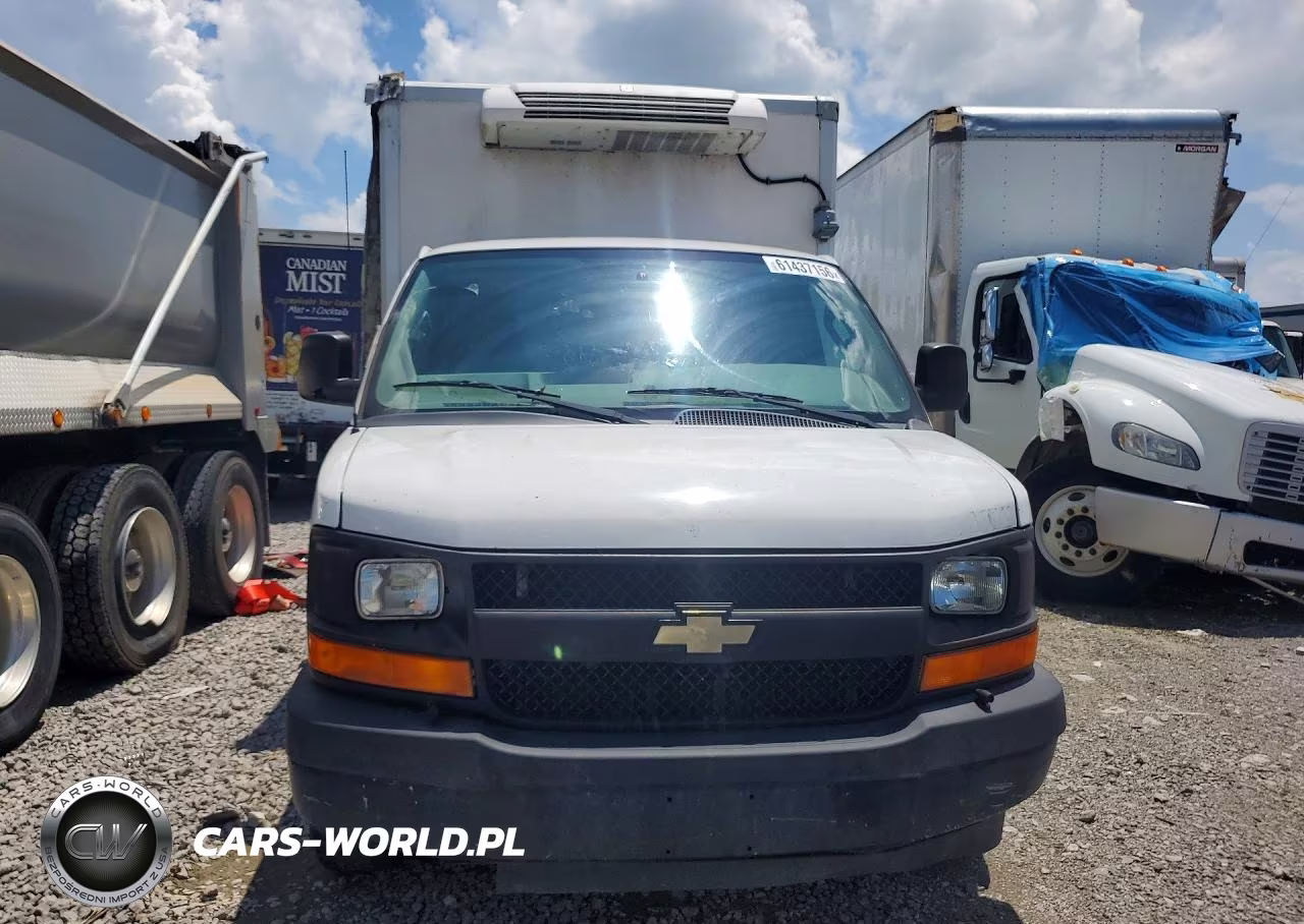 2017 Chevrolet Express G3500 VIN:1GB0GRFF0H1336334 - 5