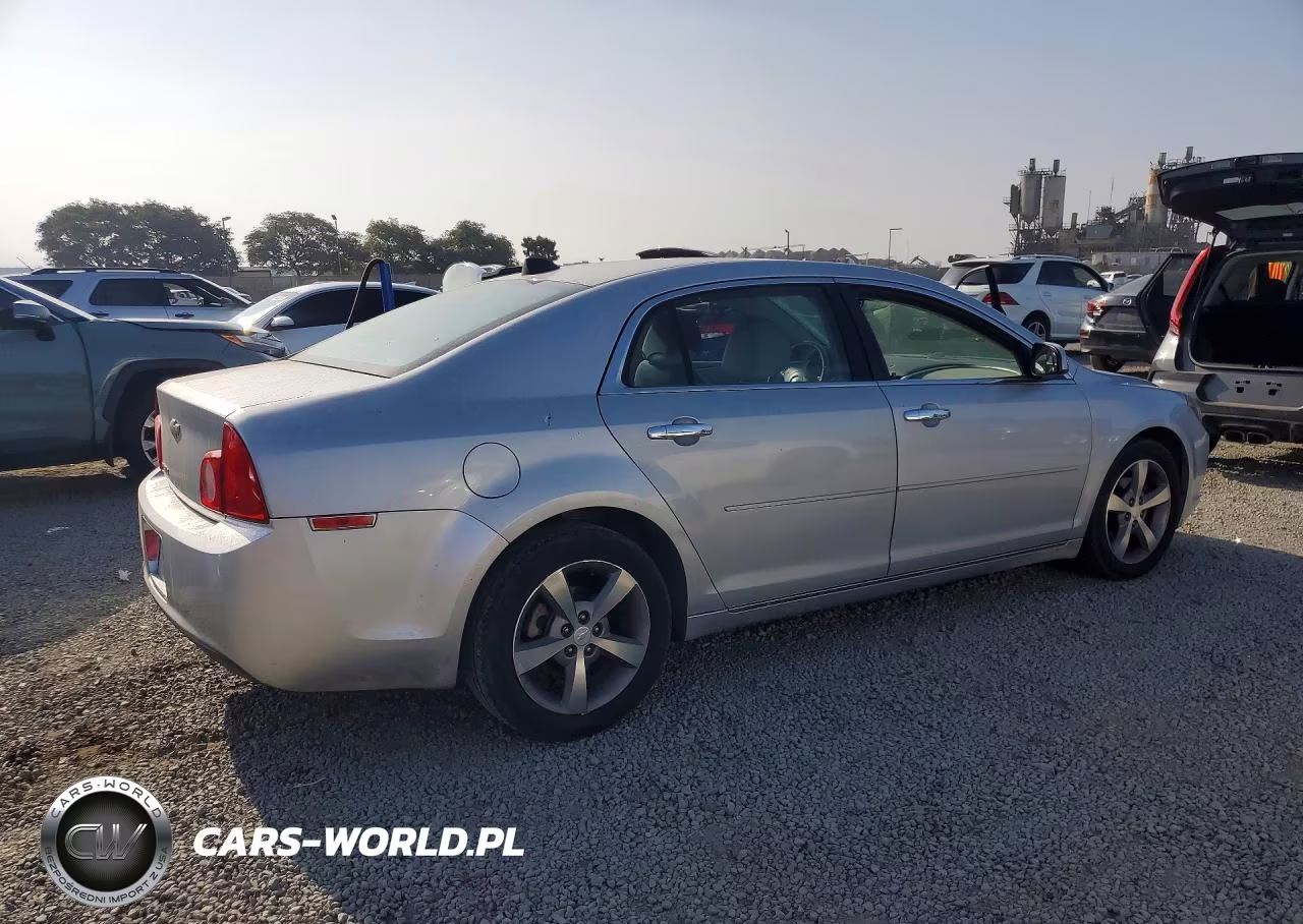 2012 Chevrolet Malibu 2Lt VIN:1G1ZD5E04CF385204 - 3