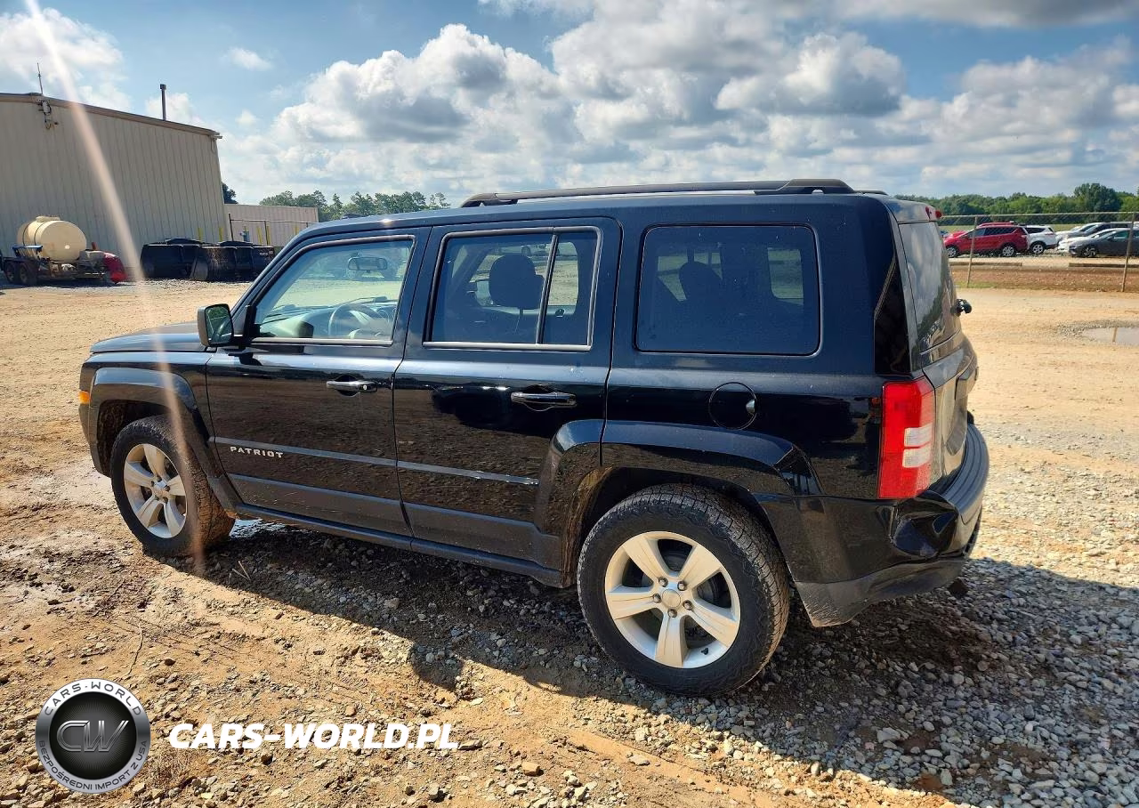 2015 Jeep Patriot Latitude VIN:1C4NJPFB0FD379927 - 2