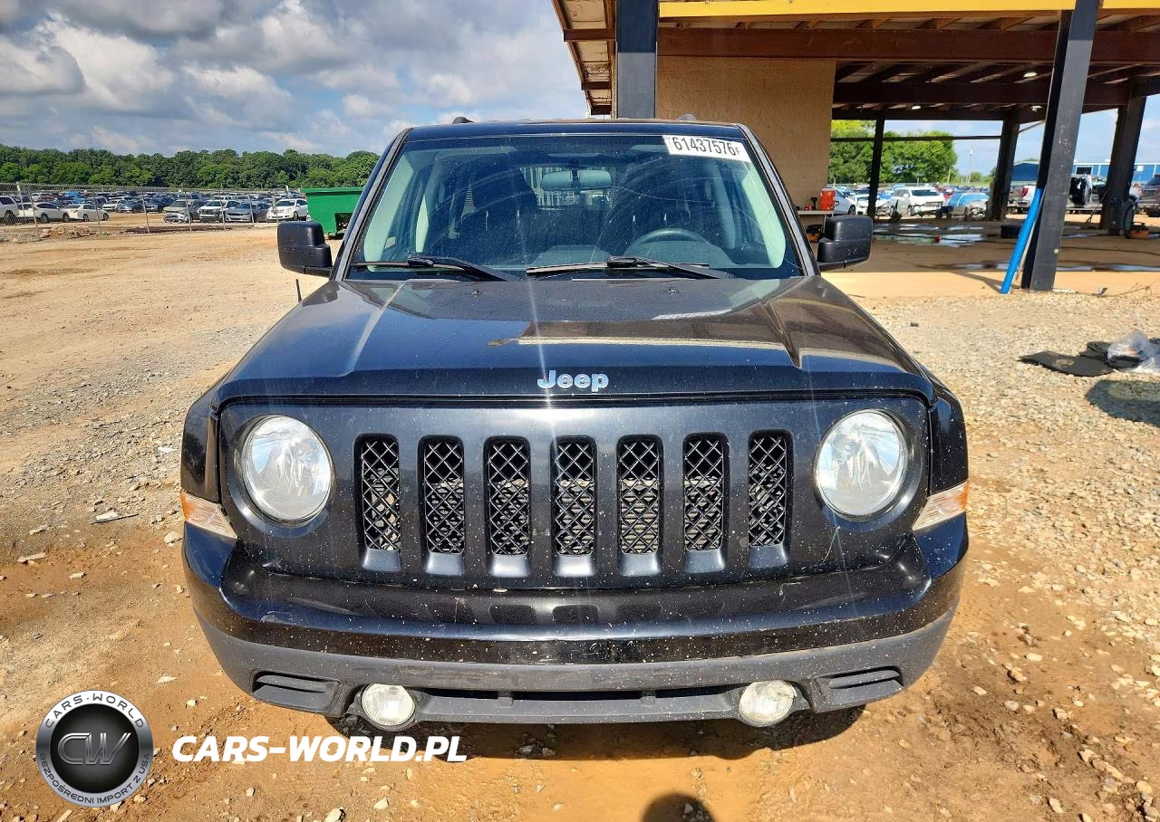 2015 Jeep Patriot Latitude VIN:1C4NJPFB0FD379927 - 5