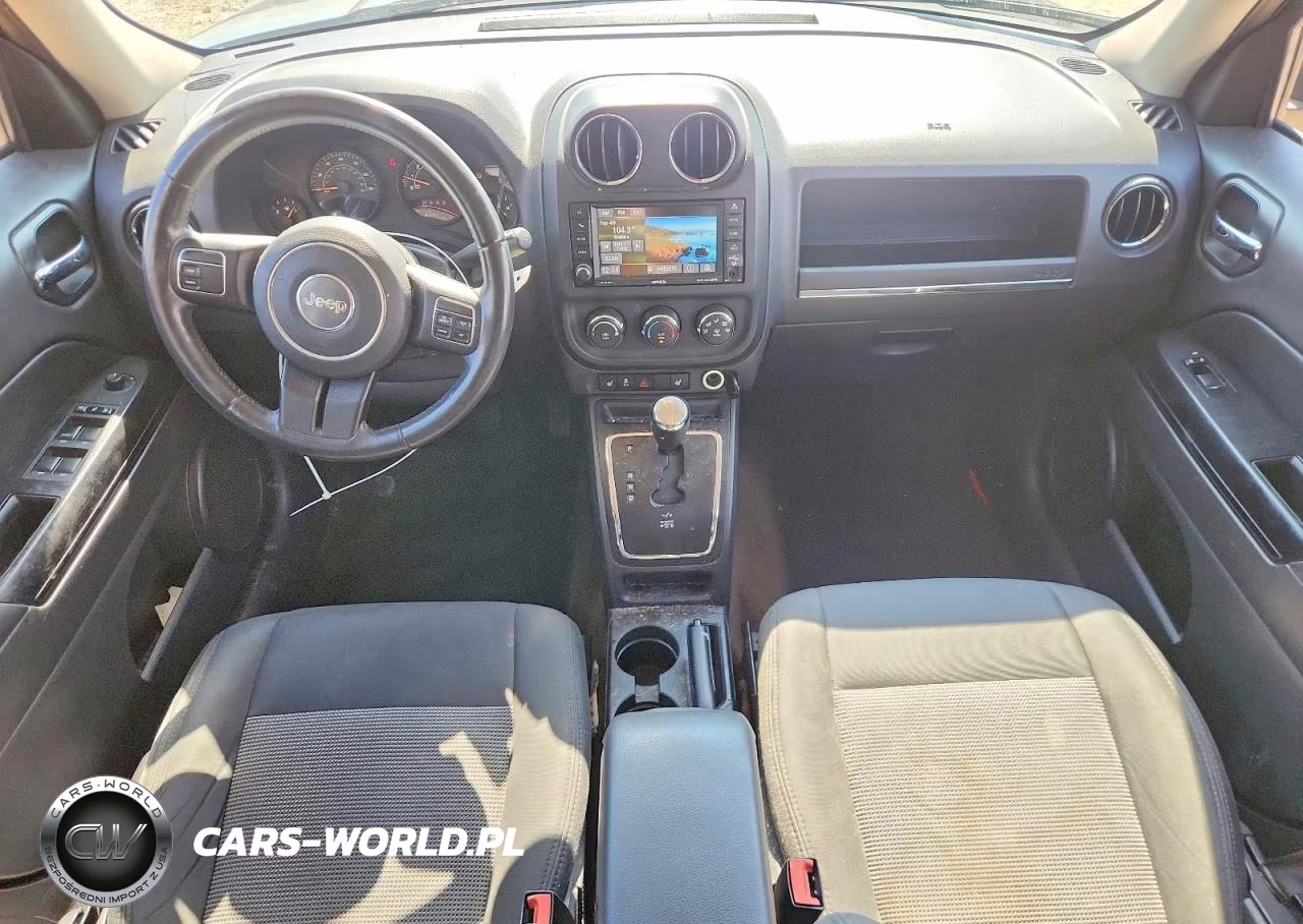 2015 Jeep Patriot Latitude VIN:1C4NJPFB0FD379927 - 8
