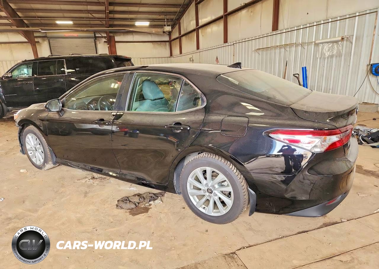 2022 Toyota Camry Le VIN:4T1C11AK6NU067827 - 2