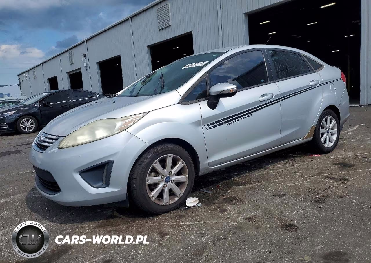 2013 Ford Fiesta Se – zdjęcie 1 z 12