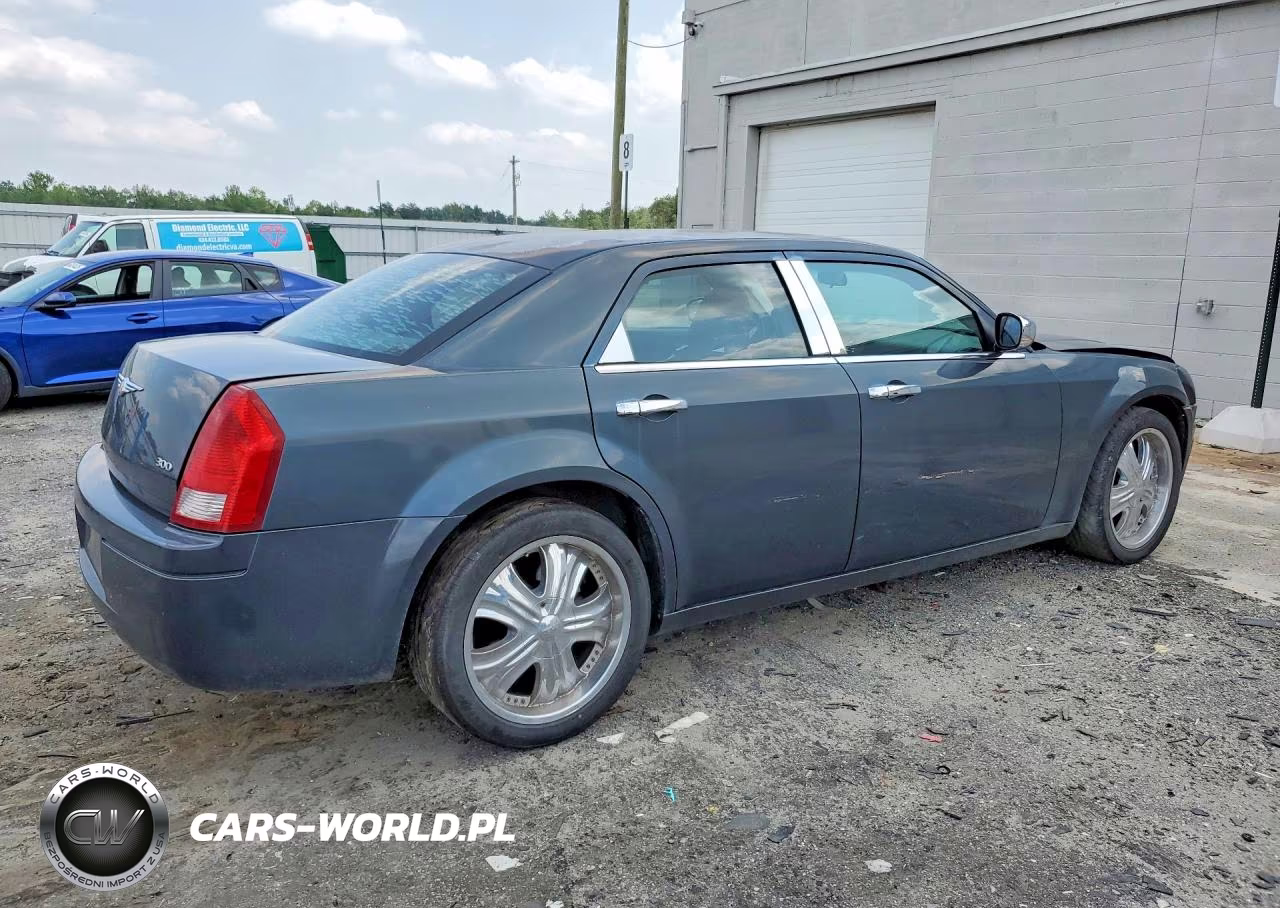 2007 Chrysler 300 VIN:2C3KA43R97H701797 - 3