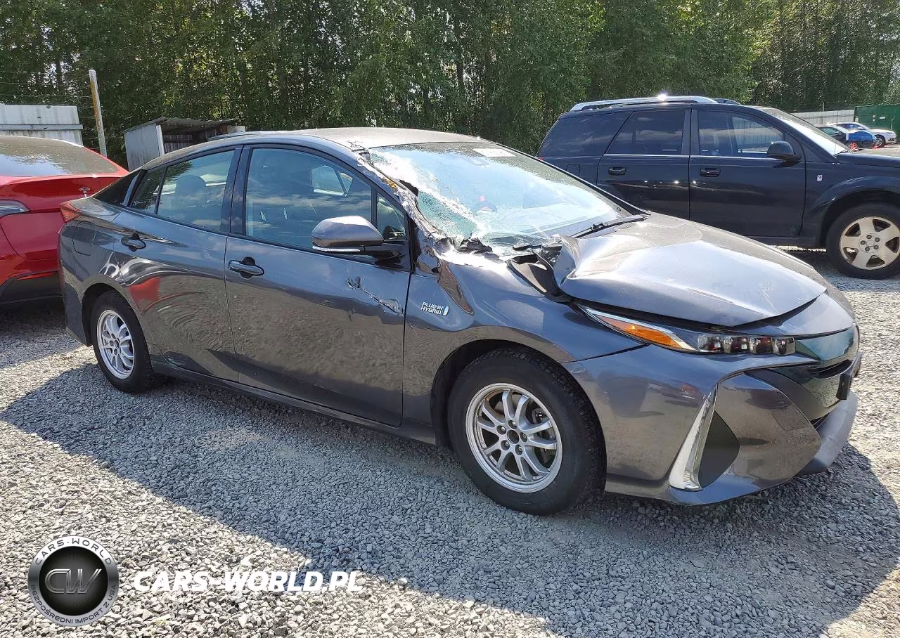 2020 Toyota Prius Prime Le VIN:JTDKARFP2L3120447 - 4