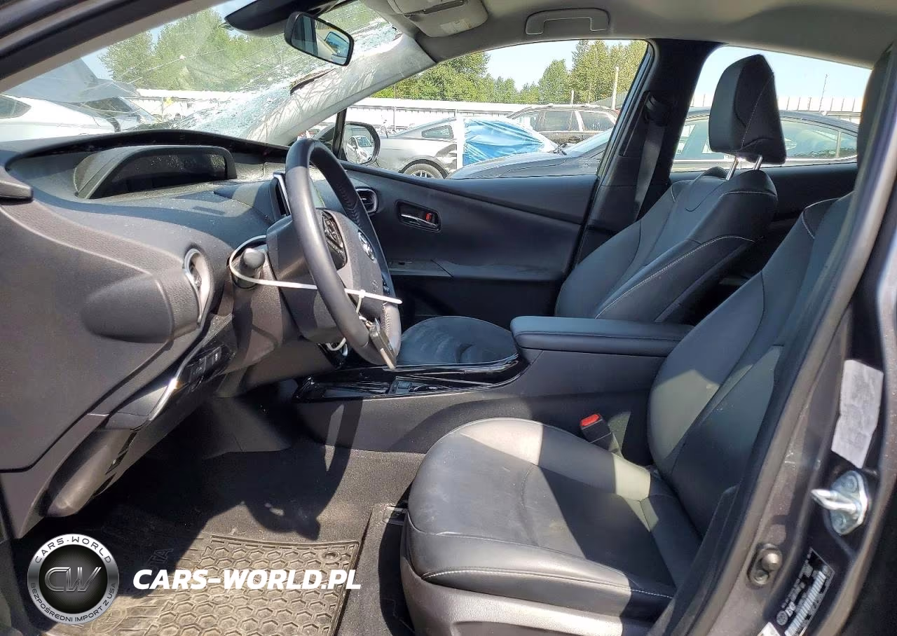 2020 Toyota Prius Prime Le VIN:JTDKARFP2L3120447 - 7