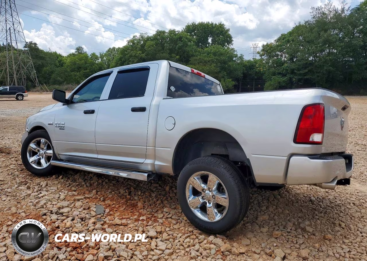 2019 Ram 1500 Classic Tradesman VIN:1C6RR6KT0KS538817 - 2