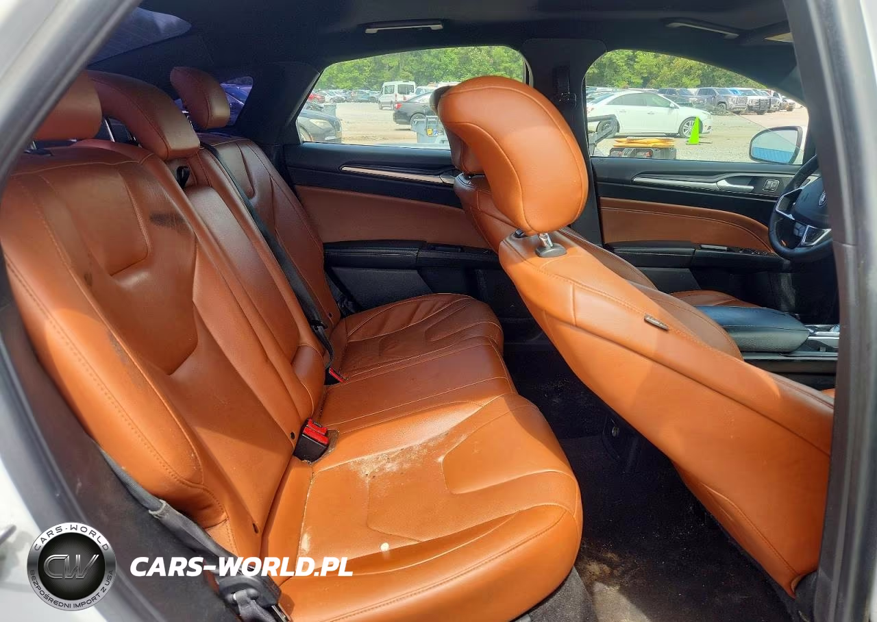 2019 Ford Fusion Titanium VIN:3FA6P0D90KR222481 - 10
