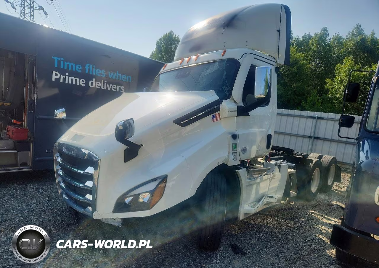 2021 Freightliner Cascadia 126 Semi Truck