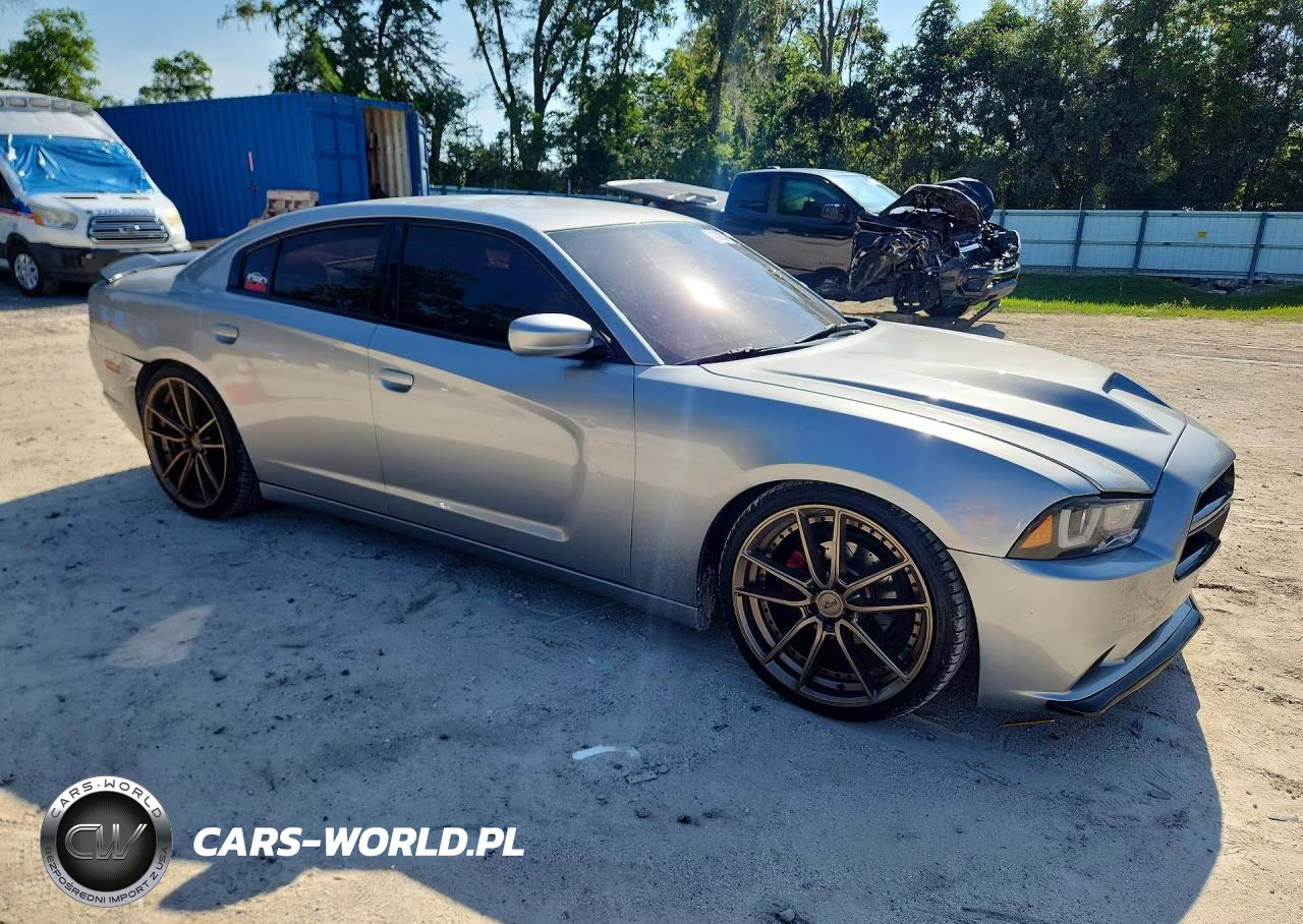 2013 Dodge Charger Se VIN:2C3CDXBG3DH688425 - 4