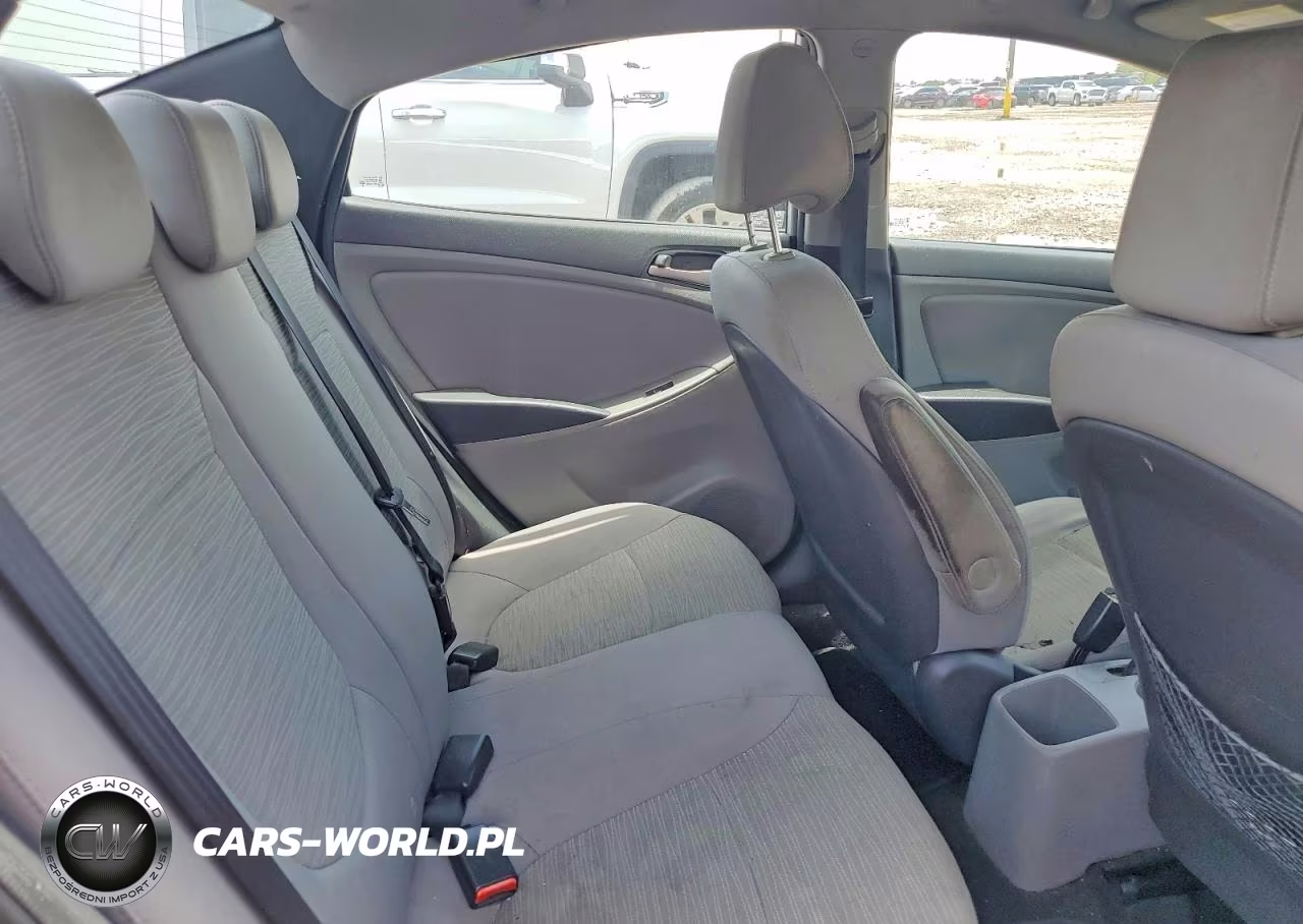 2015 Hyundai Accent Gls VIN:KMHCT4AE6FU802605 - 10
