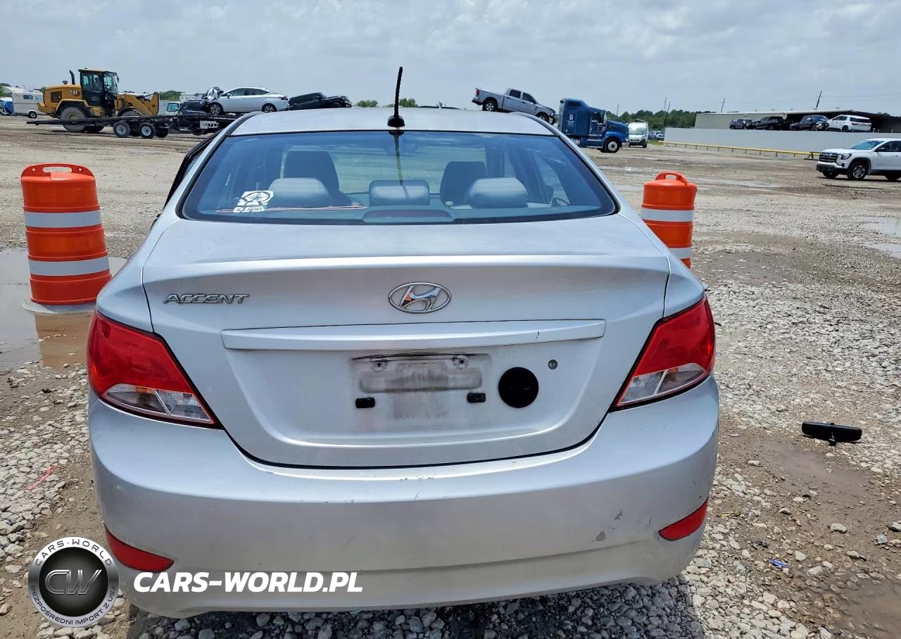 2015 Hyundai Accent Gls VIN:KMHCT4AE6FU802605 - 6
