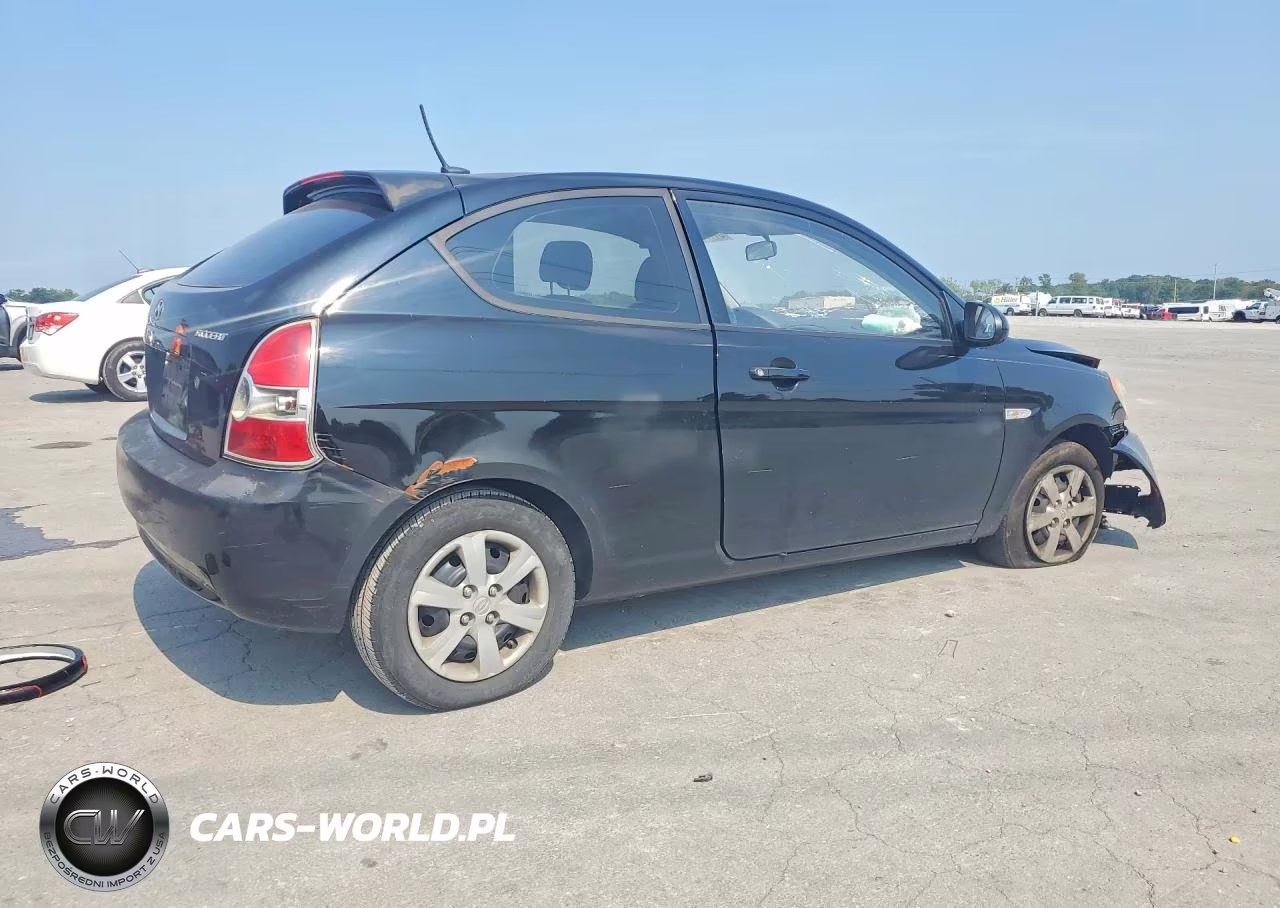 2009 Hyundai Accent Gs VIN:KMHCM36C59U127137 - 3