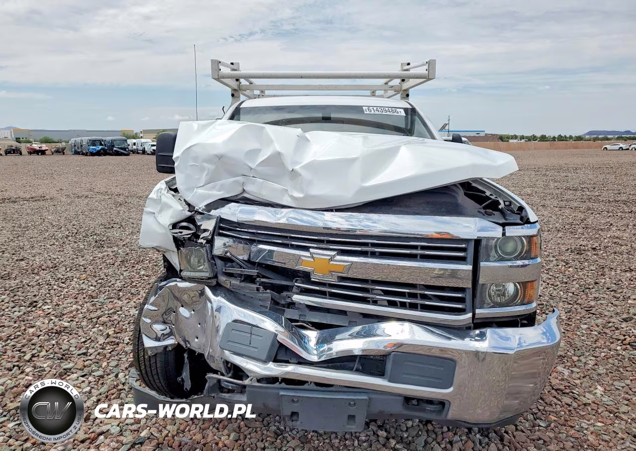 2017 Chevrolet Silverado VIN:1GB0CUEG7HZ243319 - 5