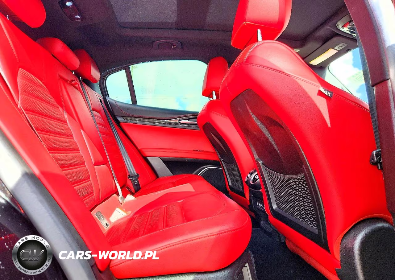 2020 Alfa Romeo Stelvio Ti VIN:ZASPAKBN5L7C93994 - 11