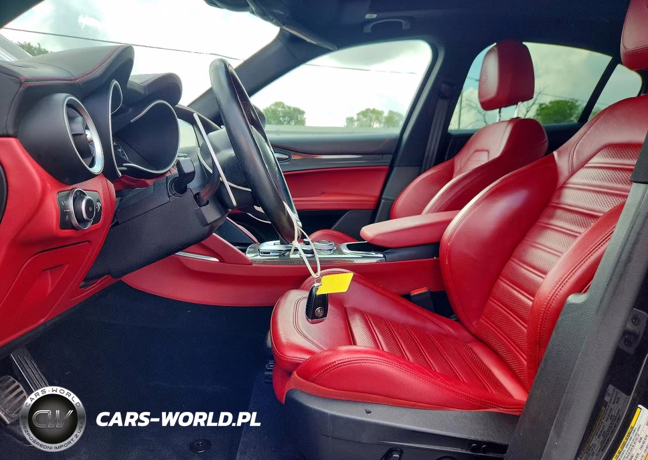 2020 Alfa Romeo Stelvio Ti VIN:ZASPAKBN5L7C93994 - 7