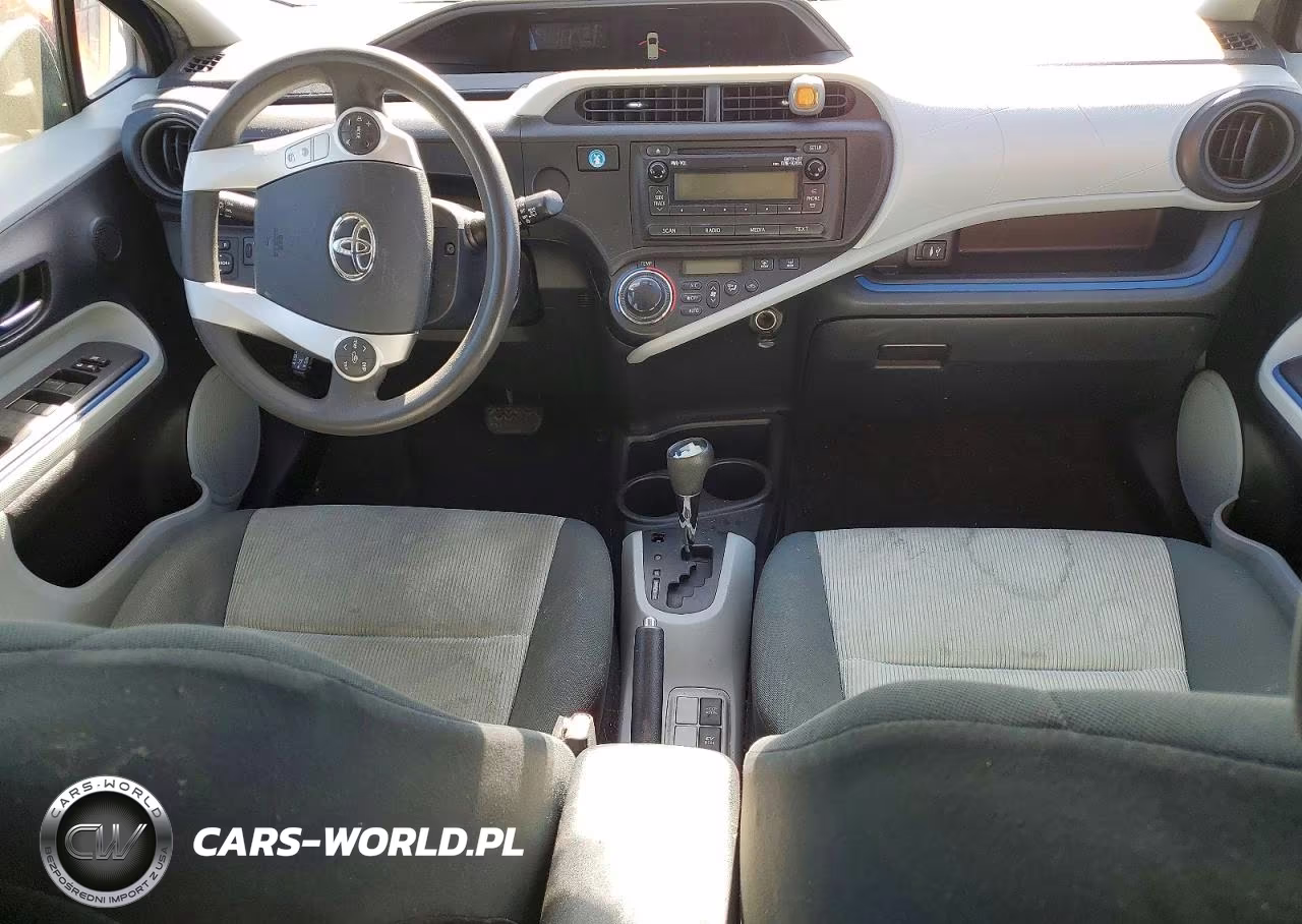 2012 Toyota Prius C Two VIN:JTDKDTB32C1527638 - 8