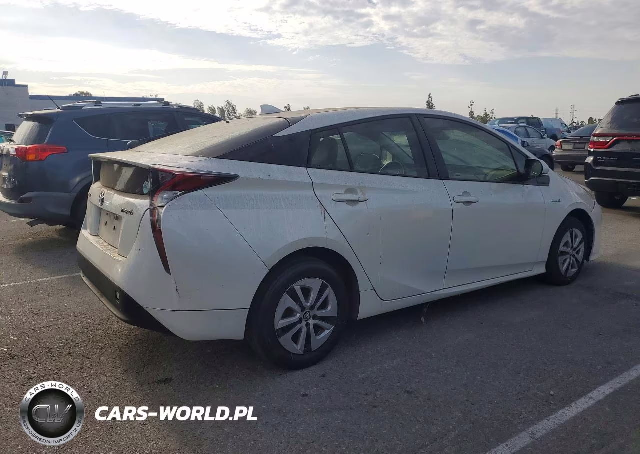 2018 Toyota Prius Two VIN:JTDKBRFU3J3590860 - 3
