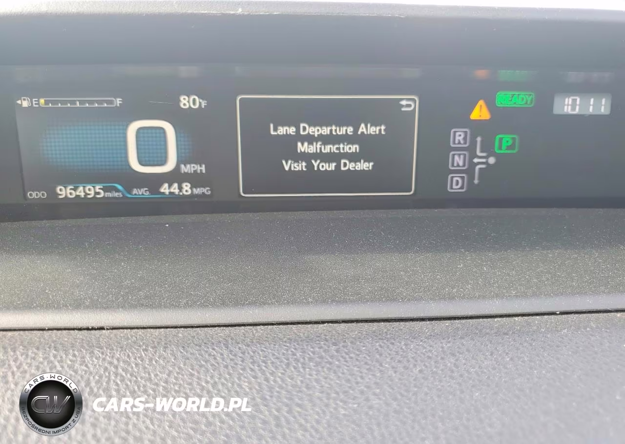 2018 Toyota Prius Two VIN:JTDKBRFU3J3590860 - 9