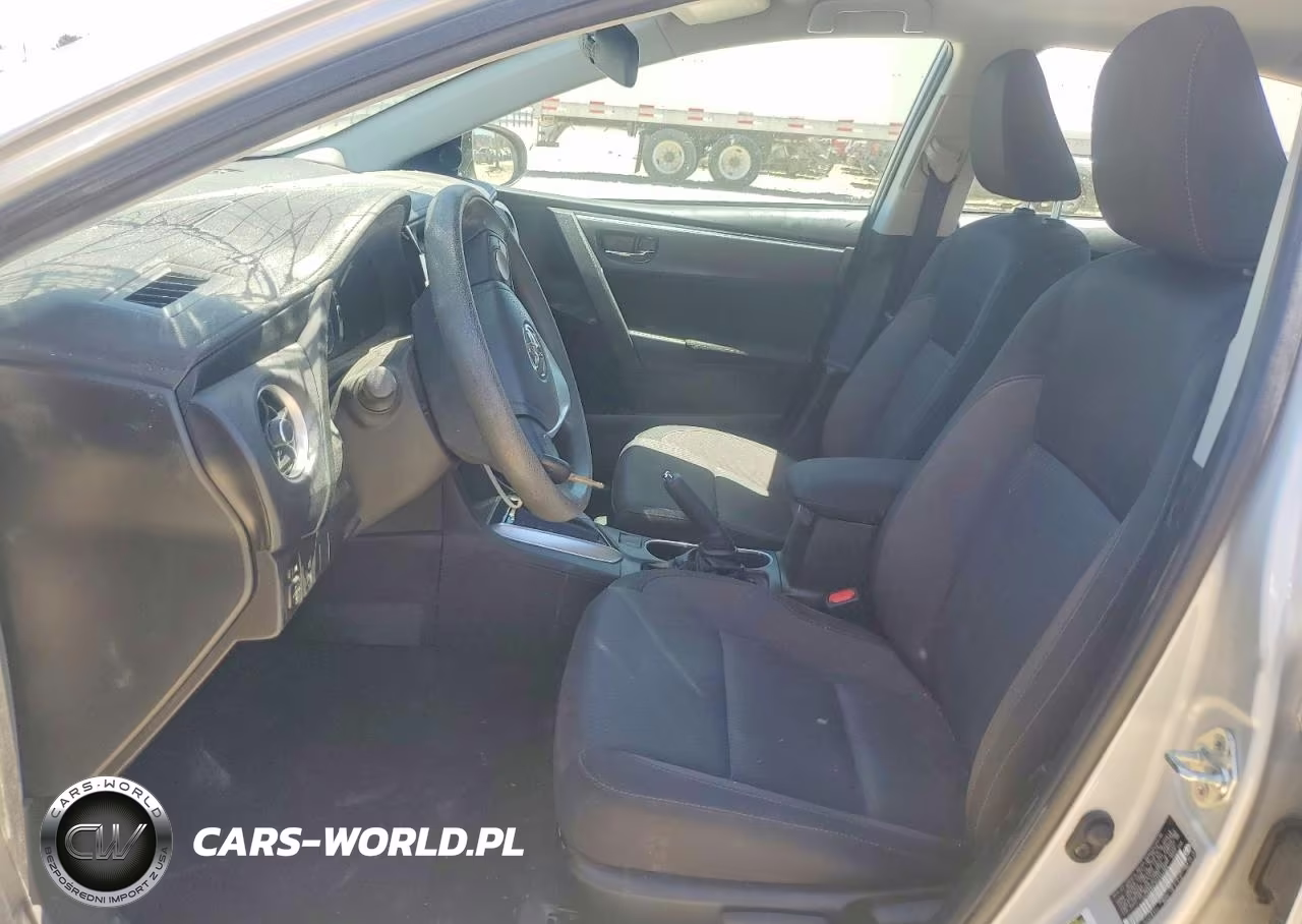 2019 Toyota Corolla Le VIN:5YFBURHE8KP883968 - 7