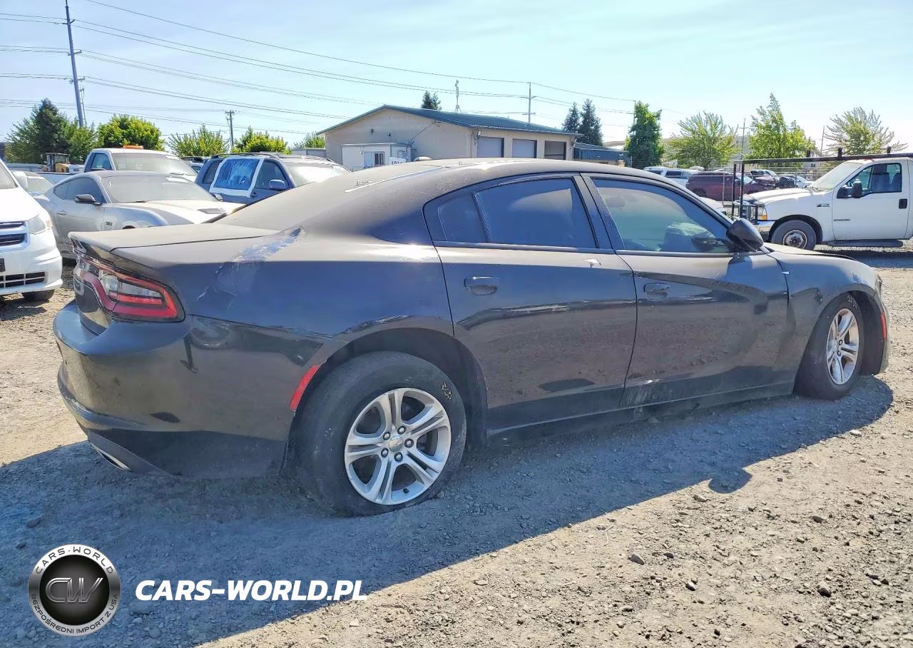 2019 Dodge Charger Sxt VIN:2C3CDXBG9KH702650 - 3