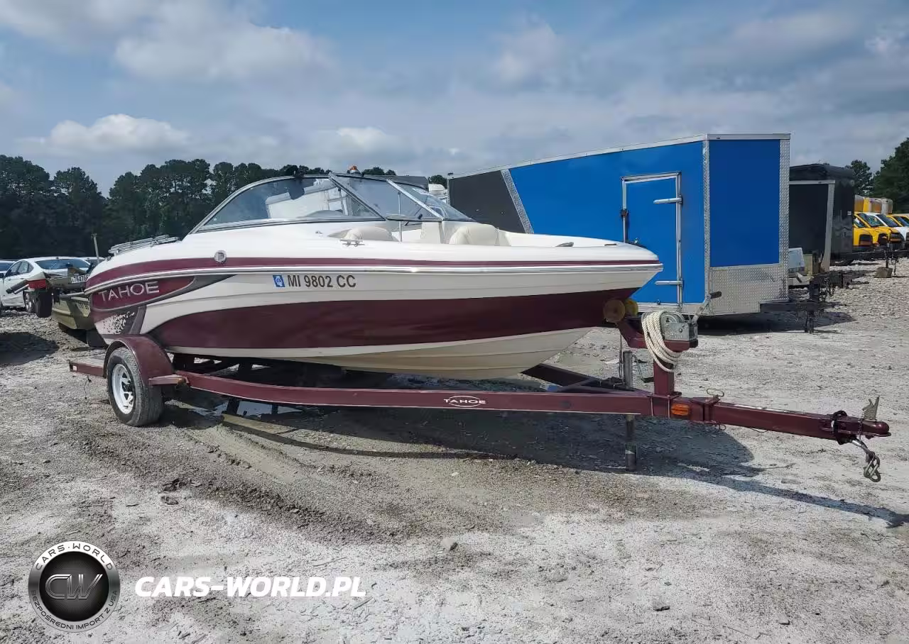 2010 Tracker Tahoe Boat
