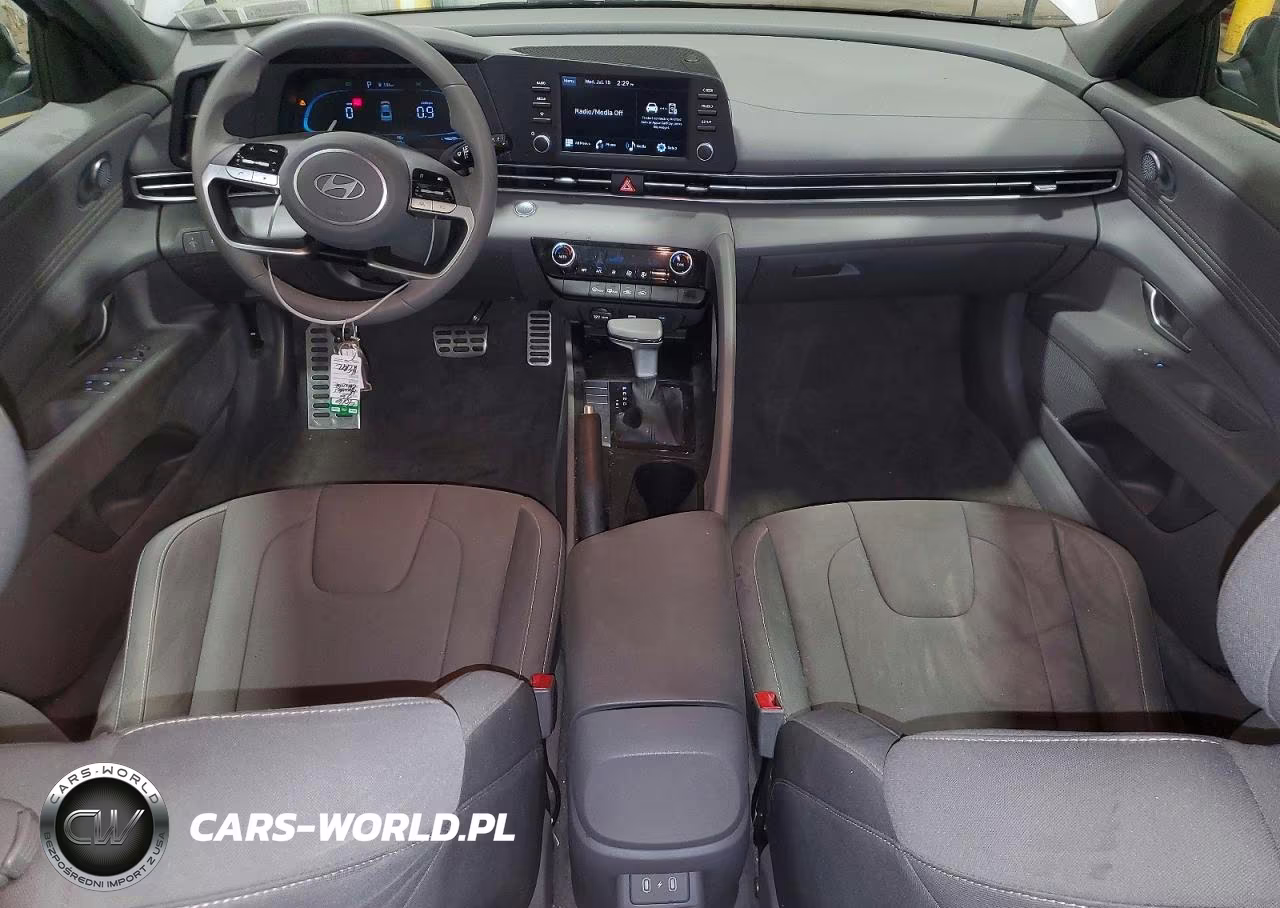 2026 Hyundai Elantra Sel Sport VIN:KMHLM4DG0TU121670 - 8