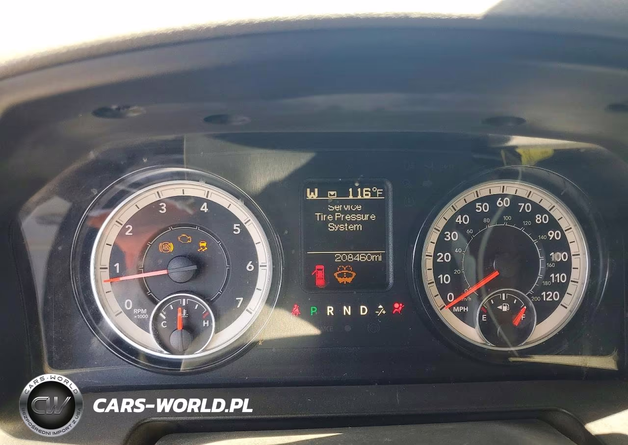 2019 Ram 1500 Classic Tradesman VIN:1C6RR6KT4KS594565 - 9
