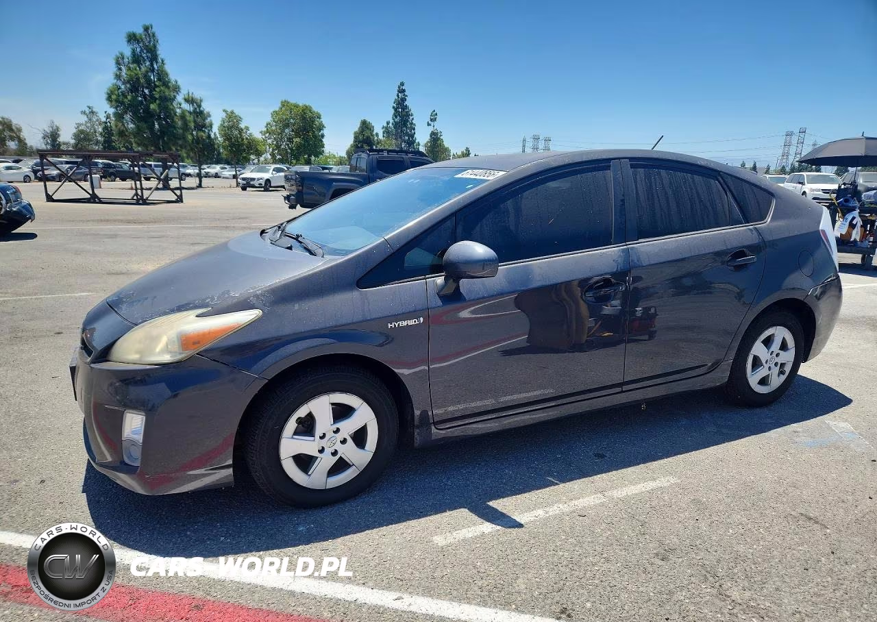 2011 Toyota Prius Three – zdjęcie 1 z 12
