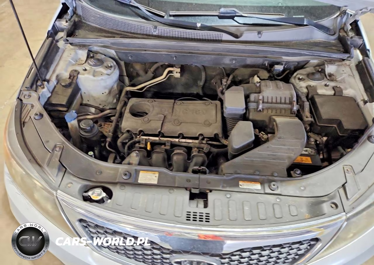 2011 Kia Sorento Lx VIN:5XYKT4A16BG111695 - 12