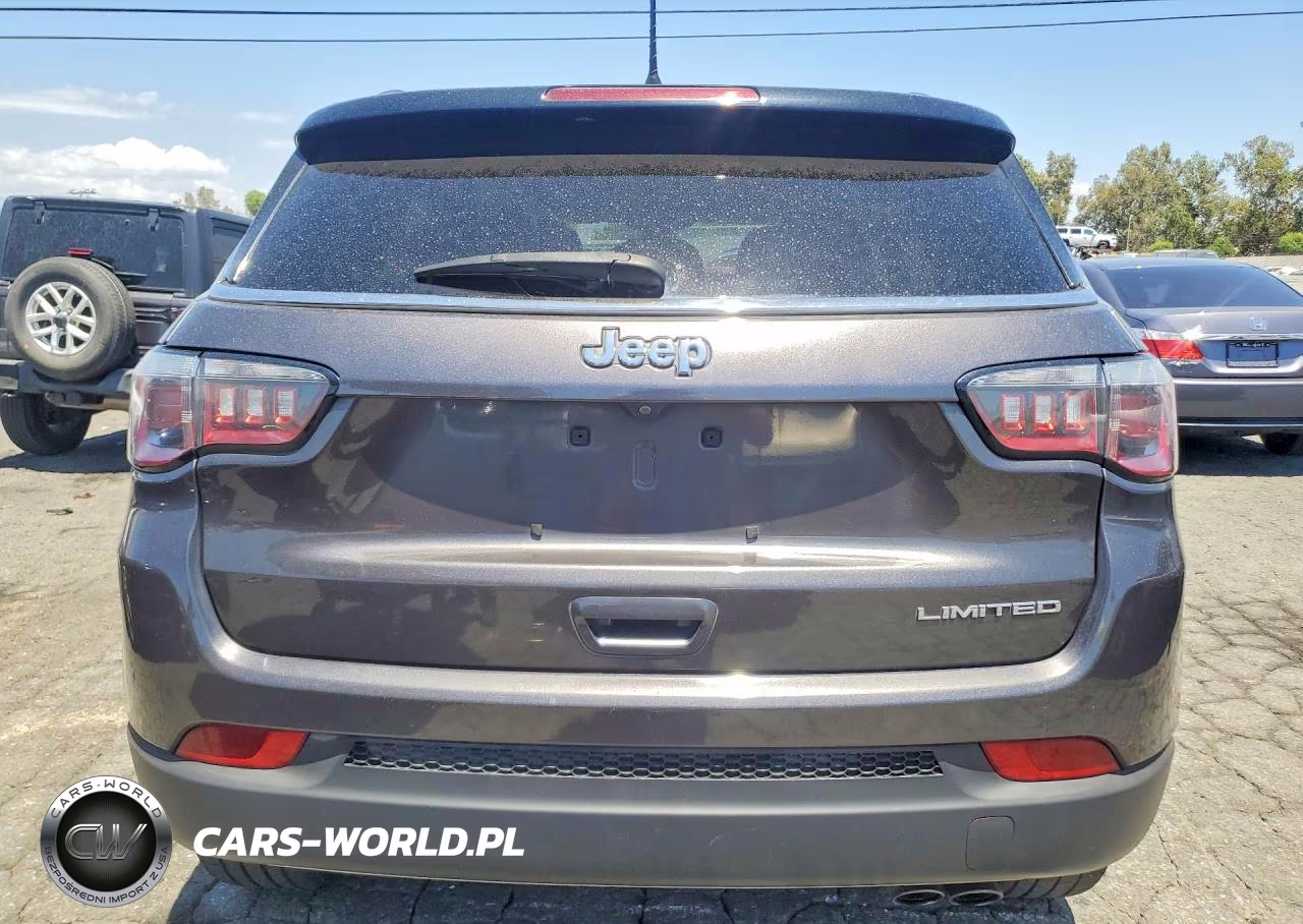 2019 Jeep Compass Limited VIN:3C4NJCCB2KT615074 - 6