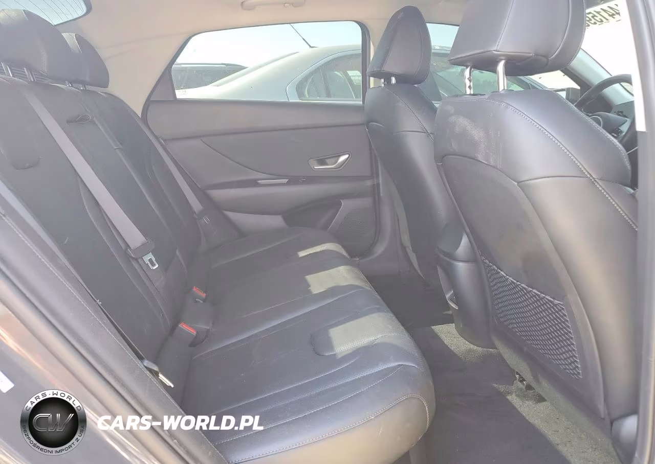 2025 Hyundai Elantra Limited VIN:KMHLN4DJ1SU129591 - 10