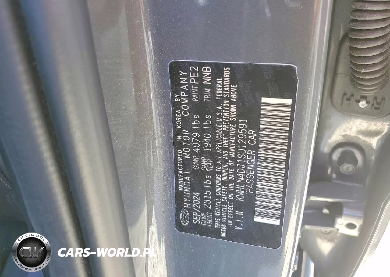 2025 Hyundai Elantra Limited VIN:KMHLN4DJ1SU129591 - 13