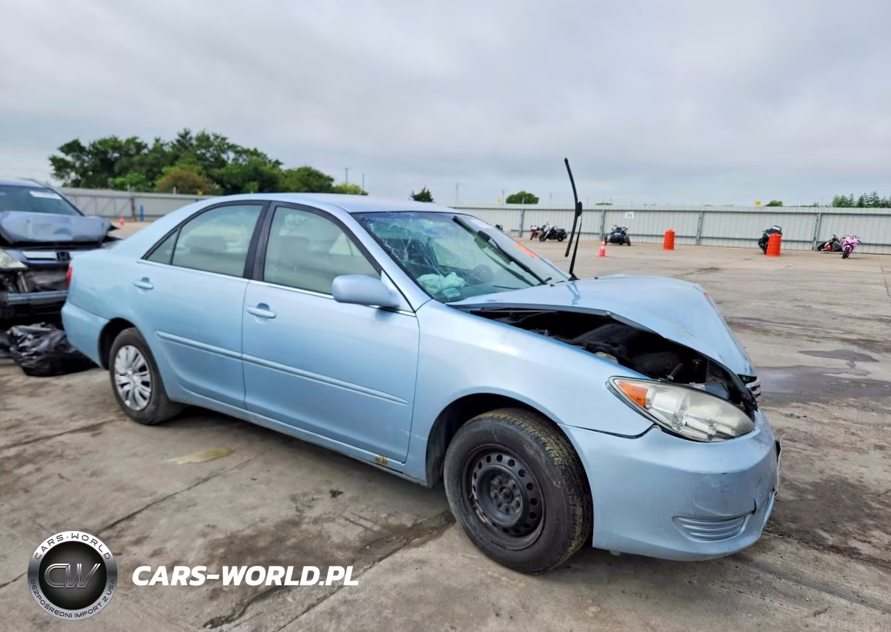 2005 Toyota Camry Le VIN:4T1BE32K25U539080 - 4