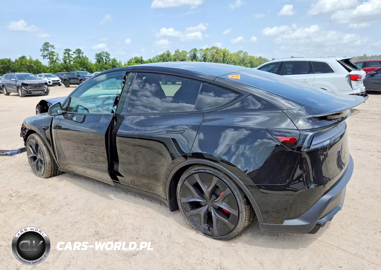 2026 Tesla Model Y VIN:7SAYGDET4TA721937 - 2