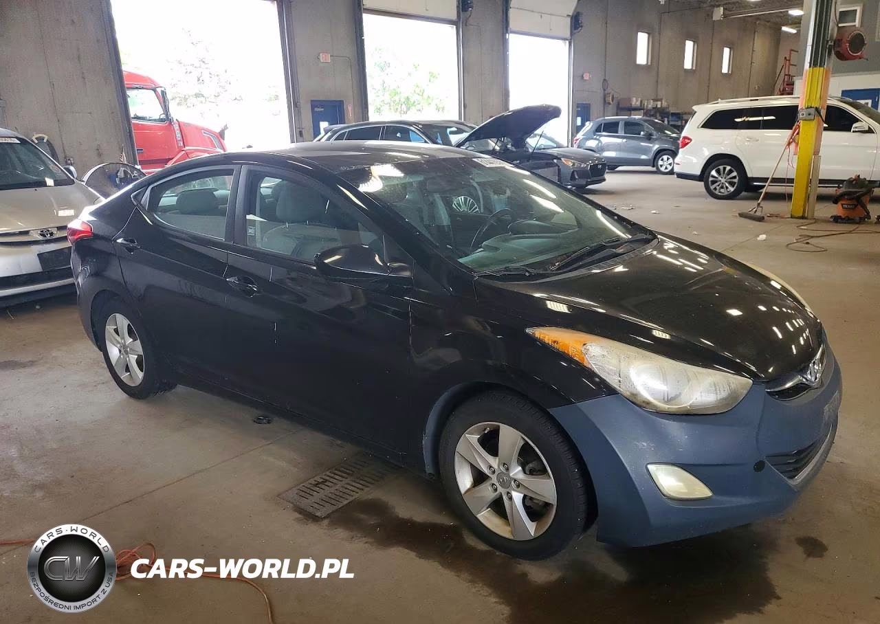 2013 Hyundai Elantra Gls VIN:KMHDH4AE3DU497700 - 4