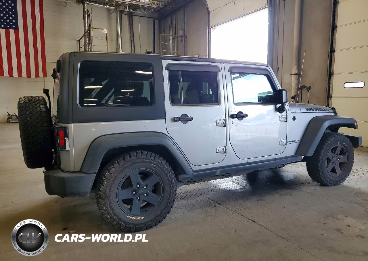 2017 Jeep Wrangler Unlimited Sport VIN:1C4HJWDG9HL666181 - 3