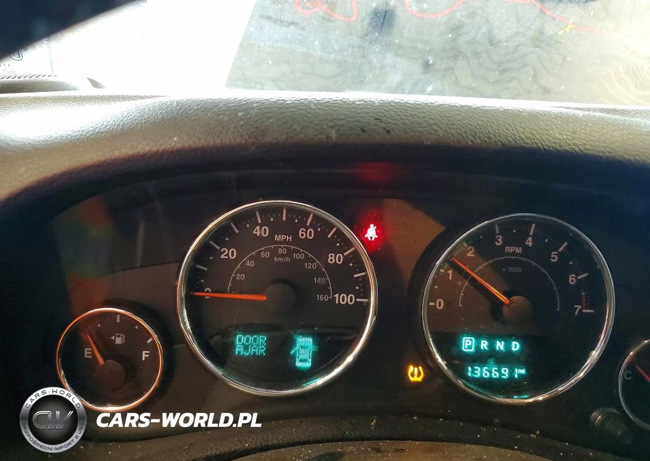 2017 Jeep Wrangler Unlimited Sport VIN:1C4HJWDG9HL666181 - 9