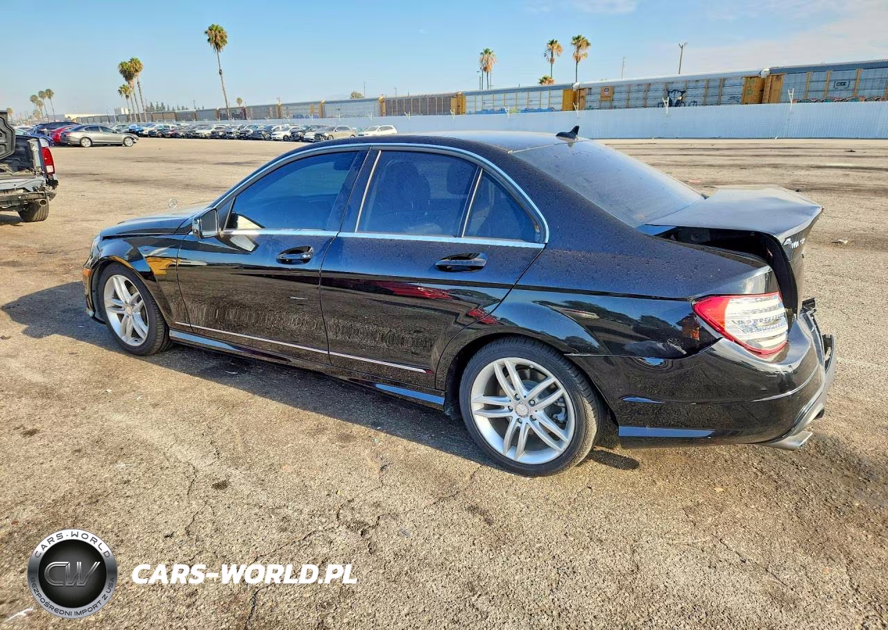 2012 Mercedes-Benz C 300 4Matic VIN:WDDGF8BB0CR204331 - 2