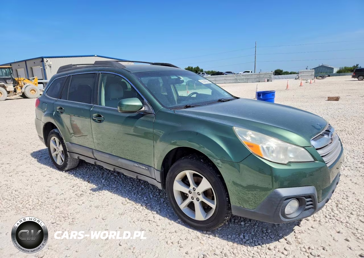2013 Subaru Outback 2.5I Premium VIN:4S4BRBCC0D3208234 - 4