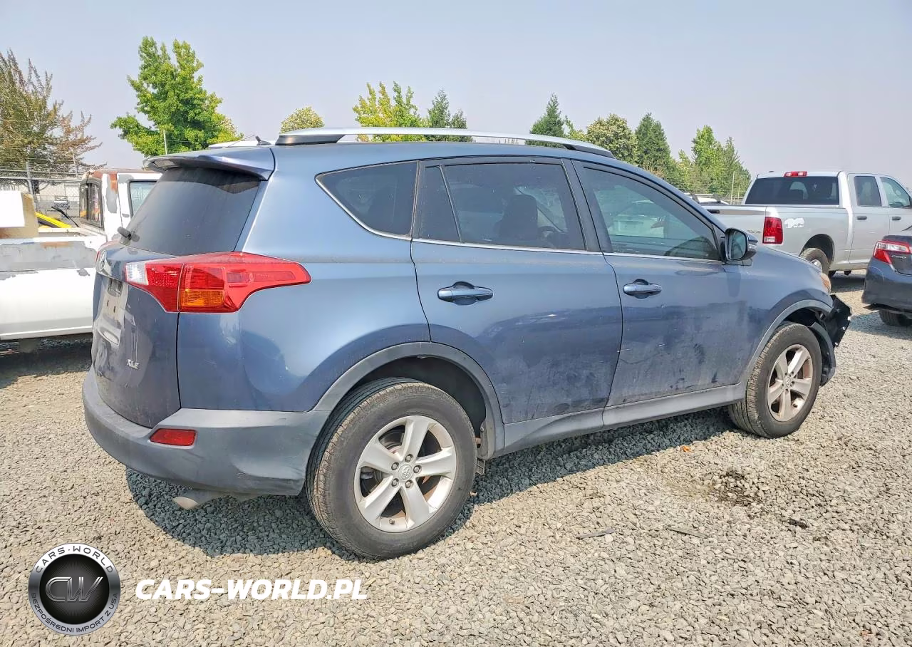 2013 Toyota Rav4 Xle VIN:2T3WFREV0DW062291 - 3