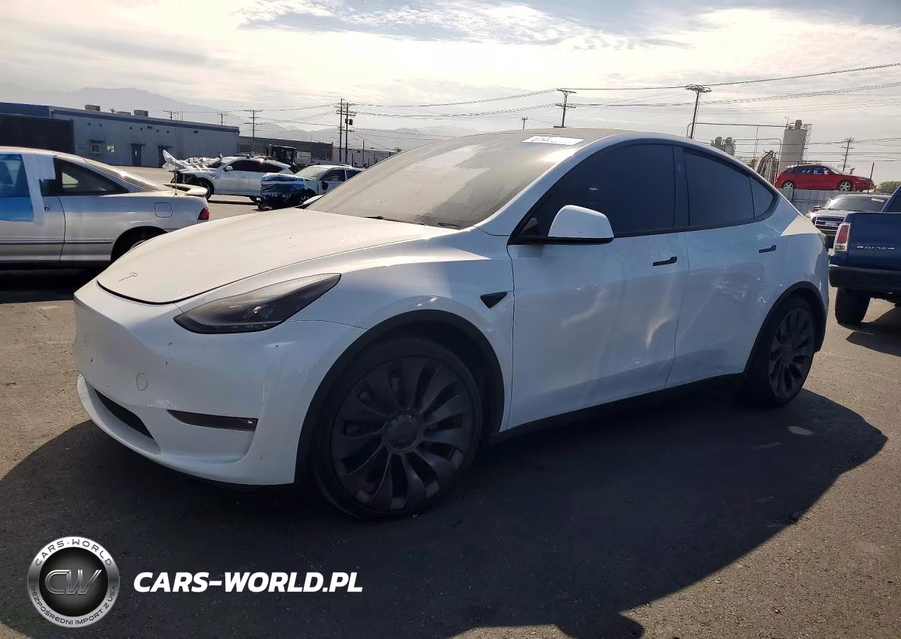 2024 Tesla Model Y – zdjęcie 1 z 12